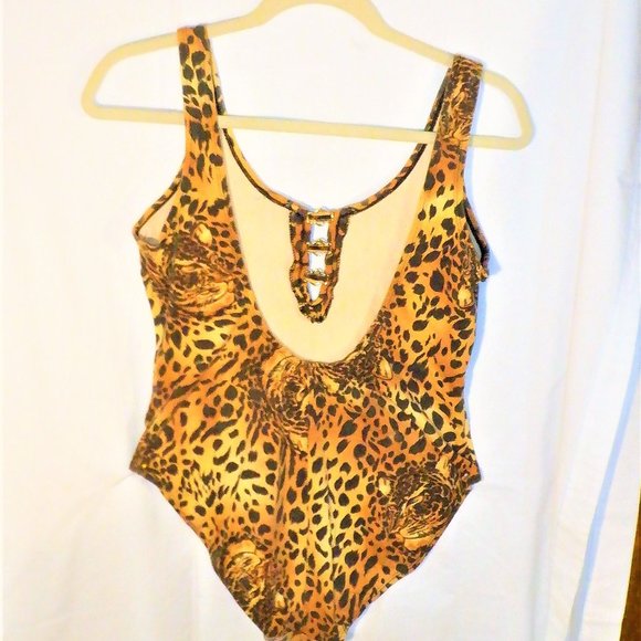 EYE of the TIGER ~ SWIMSUIT ~ FOLLEY BEACH ~ 3 Jewels in Center (11/12) - Picture 2 of 3